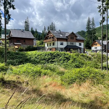 アパート Kellov Dom